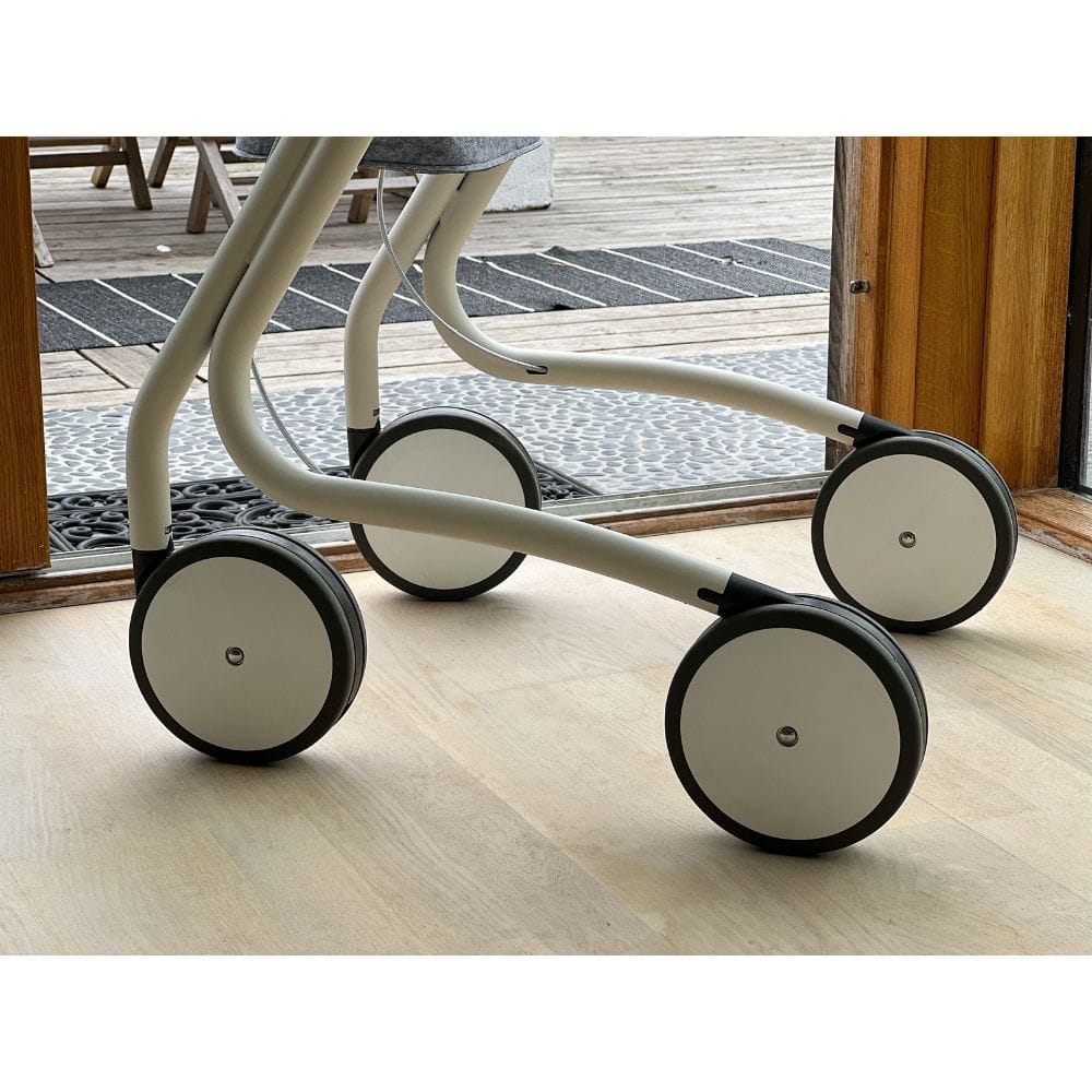 byACRE Scandinavian Butler Rollator