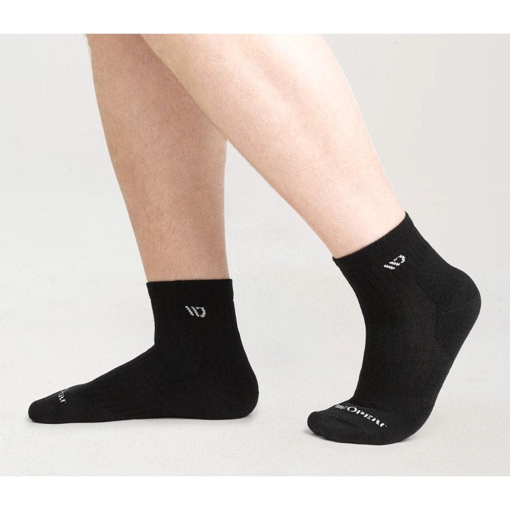 Wide Open Men's Solid Cushioned Quarter Socks