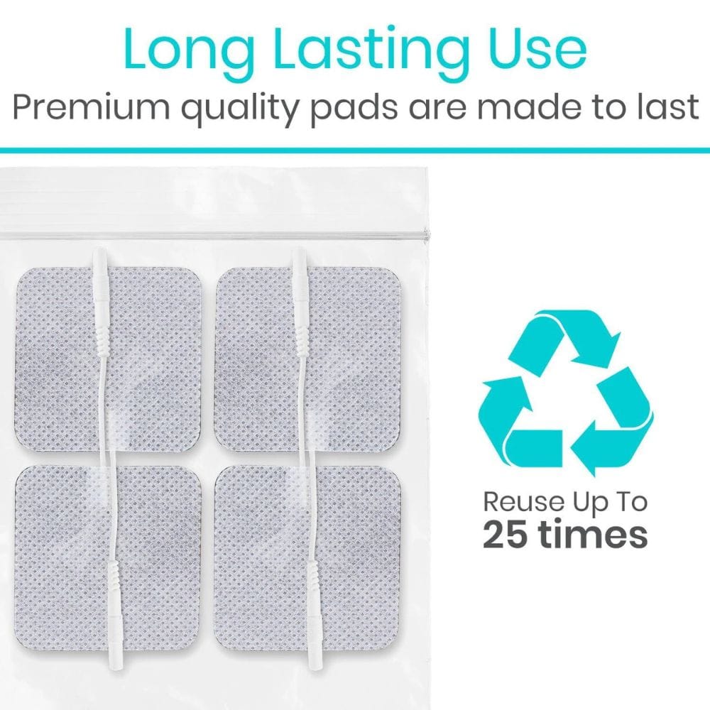 Pack of reusable pads with recycling symbol and text about long-lasting use and reuse capabilities.